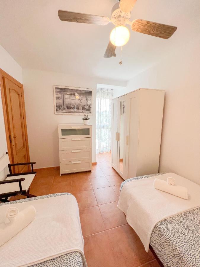 Spacious Apartment In The Center Of Torremolinos Exterior photo