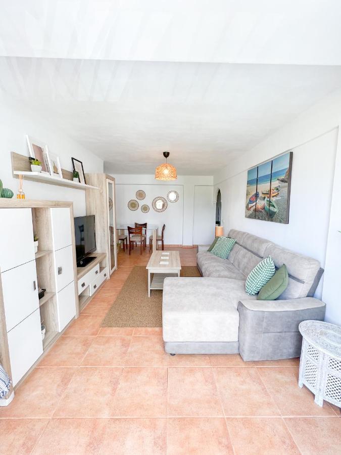 Spacious Apartment In The Center Of Torremolinos Exterior photo